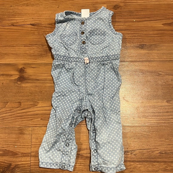 3 summer rompers - Picture 4 of 7